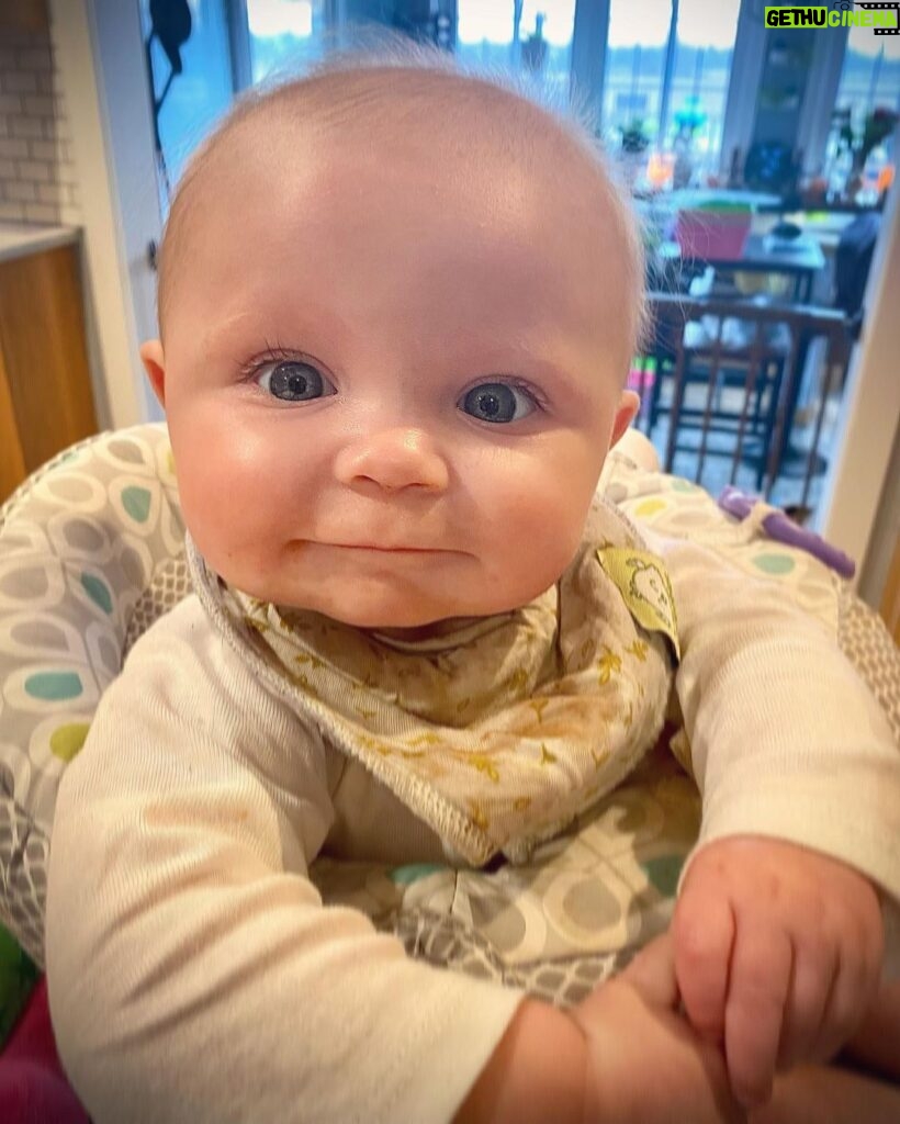 Tyler Baltierra Instagram - How am I supposed to finish cleaning the house when this little face keeps trying to talk to me!? It’s simple, I just don’t worry about the house lol the mess isn’t going anywhere! But I won’t ever get these little baby babble conversations back once they’re gone. So I make sure to just stop what I’m doing to soak in every little word she says. She won’t be a baby forever! 🥺😩😍 #DaddysGirl #RyaRose