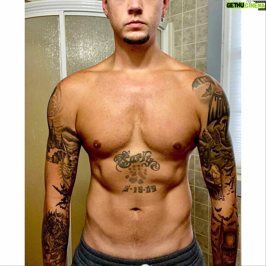 Tyler Baltierra Instagram - OFFICIALLY DONE with this cut & I managed to drop 24 POUNDS while maintaining the strength I built while I was gaining! Top Pic: end of MARCH (203lbs at the end of my bulk) Bottom Pic: NOW (179lbs at the end of my cut) I’m pretty happy with the results. It makes me even more pumped to see how the next cut goes after I’m done bulking again! I did decide to shift my goals a little & focus more on aesthetics/muscle building for this next bulk cycle, rather than strength building (like I was doing before). I still have a long way to go until I reach my ultimate goal, but I promised myself that I would post more about my fitness journey, because It helps keep me accountable & I get questions about it from you guys all the time lol I have to give a HUGE shoutout to @torrez_jerry08 for helping me with my training & @_alexis.jean for her nutrition guidance during this most recent cut, couldn’t have done it without you! #Fitspo #FitnessJourney #BodyBuilding #Ectomorph #WorkoutMotivation