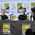 Tyler Hoechlin Instagram - Well, another year and as you can see, another very boring San Diego Comic Con with some very very boring people. I mean honestly, could we be having any less fun? Just scroll through and see for yourself. What a trip to be back at @sdcc2022 with @teenwolf for the #TeenWolfMovie. I absolutely love these guys. I’m so grateful we were asked to get the band back together to do it all again. I can only hope everyone who checks out the movie (on @paramountplus *cough cough*) enjoys watching it as much as we enjoyed making it. Also, I think photo #6 really speaks to our dynamic. @jeffdavis1375 @tylerposey58 And such a nice surprise meeting the one and only @sarahmgellar . An absolute pro and incredibly kind. ‘‘Twas a pleasure.