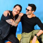 Tyler Hoechlin Instagram - Well, another year and as you can see, another very boring San Diego Comic Con with some very very boring people. I mean honestly, could we be having any less fun? Just scroll through and see for yourself. What a trip to be back at @sdcc2022 with @teenwolf for the #TeenWolfMovie. I absolutely love these guys. I’m so grateful we were asked to get the band back together to do it all again. I can only hope everyone who checks out the movie (on @paramountplus *cough cough*) enjoys watching it as much as we enjoyed making it. Also, I think photo #6 really speaks to our dynamic. @jeffdavis1375 @tylerposey58 And such a nice surprise meeting the one and only @sarahmgellar . An absolute pro and incredibly kind. ‘‘Twas a pleasure.
