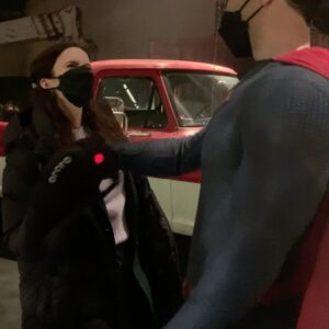 Tyler Hoechlin Instagram - @cwsupermanandlois Episode 7 tonight! Check it out to see who wins this epic thumb war battle. 
@bitsietulloch , you’re goin’ down.
