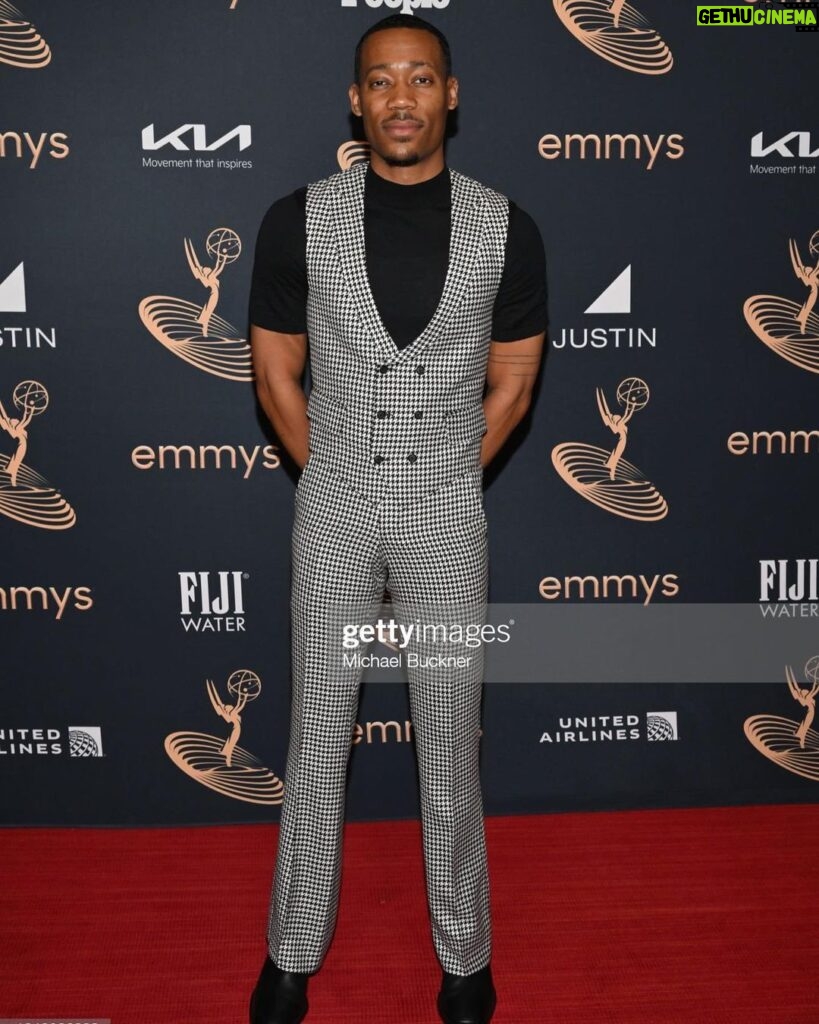 Tyler James Williams Instagram - Thank you @televisionacad for a beautiful evening celebrating all of this years nominees. The energy in the room was impeccable 🥰 Designer : @stayflythrash