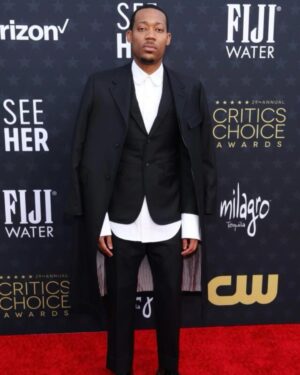 Tyler James Williams Instagram - Critics Choice Awards ‘24

@thombrowne 
@cartier 
Styles by : @ilariaurbinati 
Grooming by: @crazysexybeautifoe