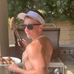 Tyler Oakley Instagram - puns in the comments ONLY ☀️🌭✨