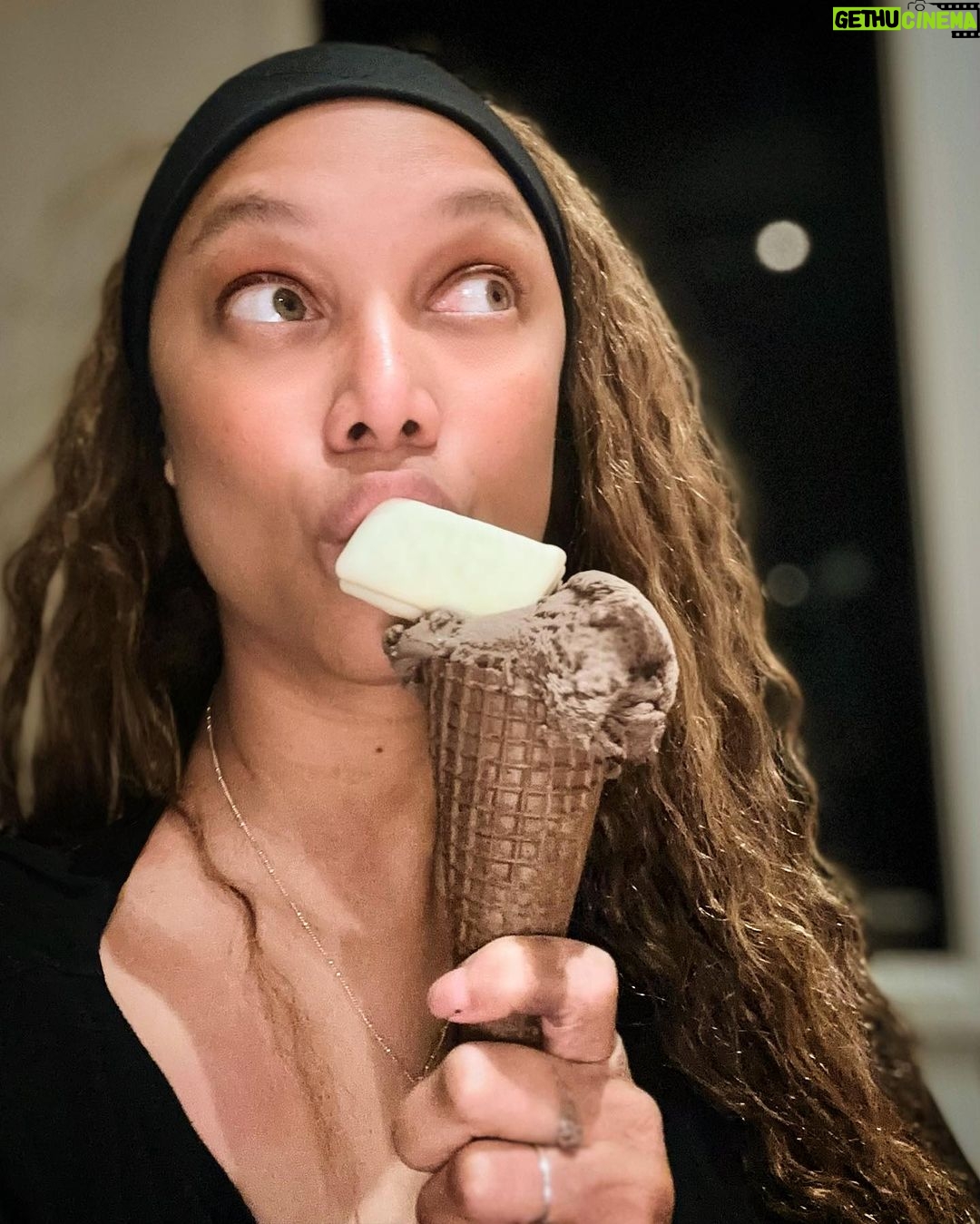 Tyra Banks Instagram - Huh? Caption these better than me below 👇🏽