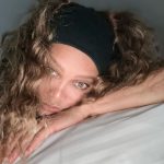 Tyra Banks Instagram - Study break 🤓💄📓 Check out these 10 photos in 10 seconds and then go back to work!