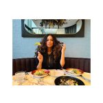 Tyra Banks Instagram - Moments before I saw @kevinhart4real live on stage in Vegas, baby. Belly full of steak and belly full of laughs. What a great night. @carversteak is amazing! 😋 (Kevin, too. 😉)