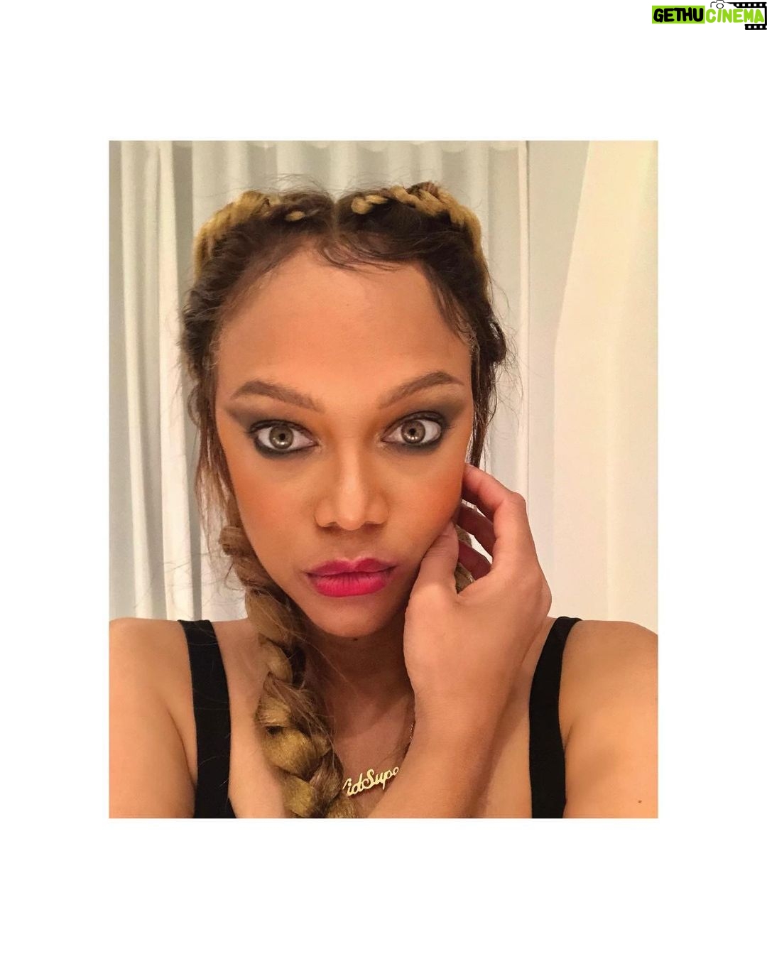 Tyra Banks Instagram - Do you ever do something really great and amazing and then get home and take your clothes off and then take pictures of your make up and hair after you’ve had dinner and your lipstick is looking crazy while in #Paris? Well, this is me here. I did something I never did before. I hosted a comedy show/men’s fashion show - wassup @kidsuper!!! - and the amazing designer @colm had me change clothes 10 times! I was nervous as heck, but pulled it off and even got a few laughs. I was like whatttt!!!!???? This is me right before makeup remover hit this face. 🇫🇷