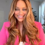 Tyra Banks Instagram - What’s our new year’s resolution? To DREAM BIGGER & GROW and inspire and support your DREAM. You’re never too old or young to dream a new dream and #TeamSMiZE is here to show you how. It’s going to be an exciting year! Follow us along for the journey ✨ Please watch the video. We want your dreams to come true. 🙏🏾🎥 Tell us your dream ⬇️ 💛