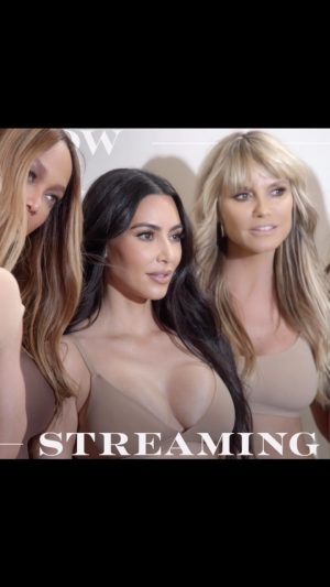 Tyra Banks Instagram - Iconic. Catch me on a new episode of @kardashianshulu now on @hulu.

#TheKardashians
#Icons