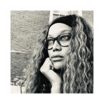 Tyra Banks Instagram - Real talk: @HarvardHBS has enriched me so much. The reunion last weekend was pretty cathartic. I took a sec and sat on a campus bench and snapped B/W photos of things around me. Just a 5 minute pause to take it all in. Now sharing with you. Keep educating yourself. Be an infinite learner. It’s truly the answer to prosperity and limitless growth. Stay curious. You got this! 💛Tyra @HBSalumni #HBSOPM #HBSforLife