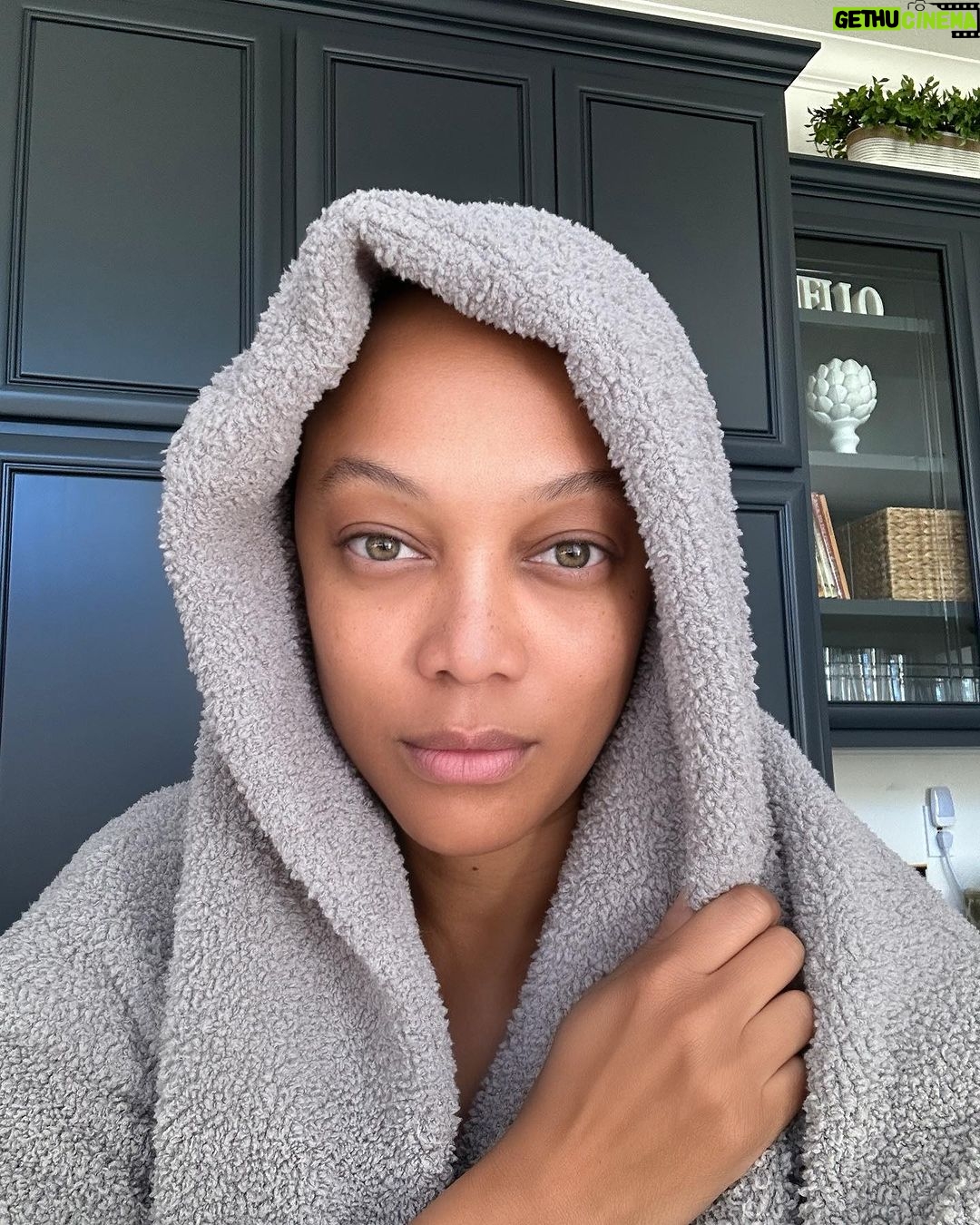 Tyra Banks Instagram - The Category is… #2DaysAfterThanksgiving