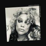 Tyra Banks Instagram - 😊Hey, y’all! Happy Thanksgiving! 🦃 I am sooo grateful that my ice cream🍦company @SMIZEandDREAM is releasing a Graphic Novel📕next year! This is a BIG dream come true in a brand new world 🌟. While you grub with your fam + friends today, I’d love if you could take a moment and share your thoughts on this? Our novel’s main villain Xylo has a sidekick (not side PIECE 😛). Her name is La Snatcher. Watch out, cuz chick will snatch ALL your dreams away. Which goggles should complete La Snatcher’s “police” uniform?: SPIKES or SHARDS Comment below 👇🏽 . . . #comiccon #comicconla #cosplay #comics #cosplayer #comicbooks #comicconvention #lacc #cosplayersofinstagram #comic #anime #comicart #comicbook #costume #makingcomics #SMiZEandDREAM #SMiZE #SMiZEcomic #SMiZEGraphicNovel #Thanksgiving #HappyThanksgiving