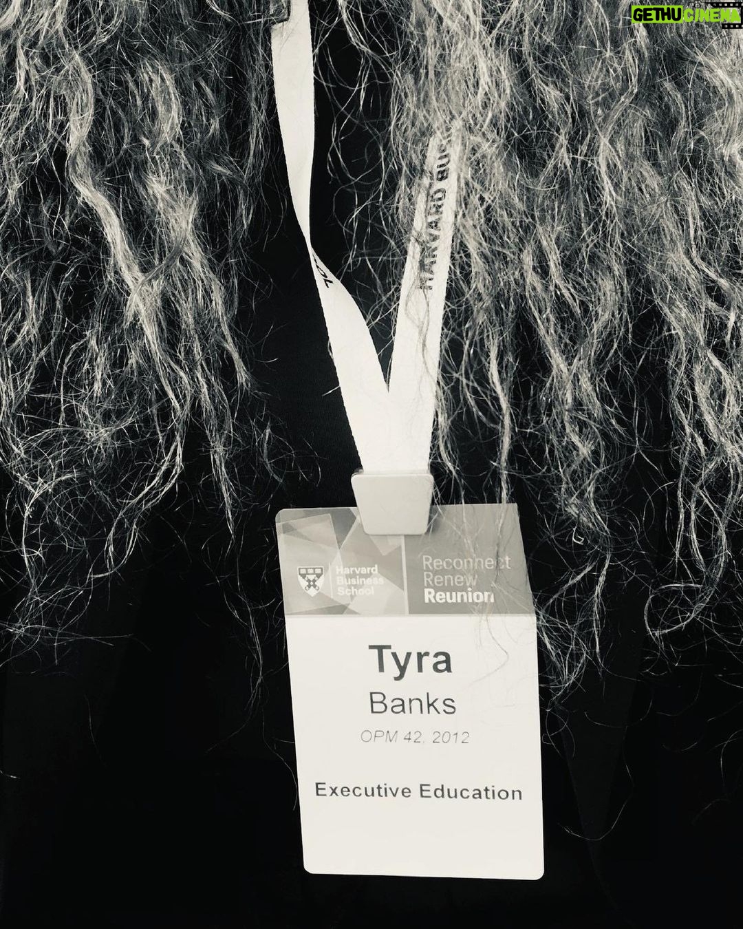 Tyra Banks Instagram - Real talk: @HarvardHBS has enriched me so much. The reunion last weekend was pretty cathartic. I took a sec and sat on a campus bench and snapped B/W photos of things around me. Just a 5 minute pause to take it all in. Now sharing with you. Keep educating yourself. Be an infinite learner. It’s truly the answer to prosperity and limitless growth. Stay curious. You got this! 💛Tyra @HBSalumni #HBSOPM #HBSforLife