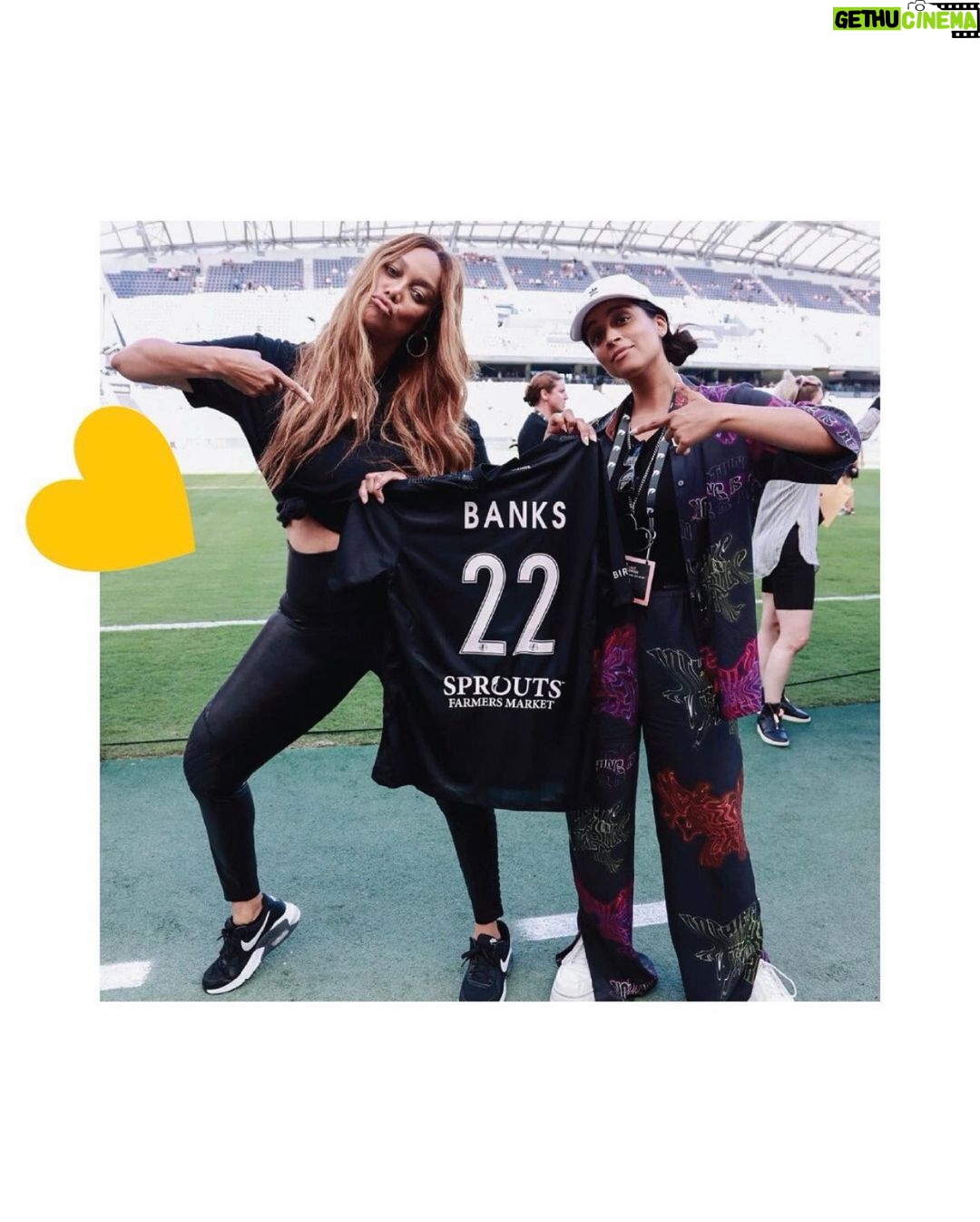 Tyra Banks Instagram - Gurrrrl, this is some serious girl power. @lilly invited me and the fam to the ⚽️ @weareangelcity game and it was soooo fun! Plus, I got to meet @simuliu (OMG!) and chill with @janellemonae (Yaaas!), all in my hometown of L.A. We love you, Lilly! 💛 . #ACFC