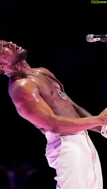 Tyra Banks Instagram - If @usher said YOUR name, would you…