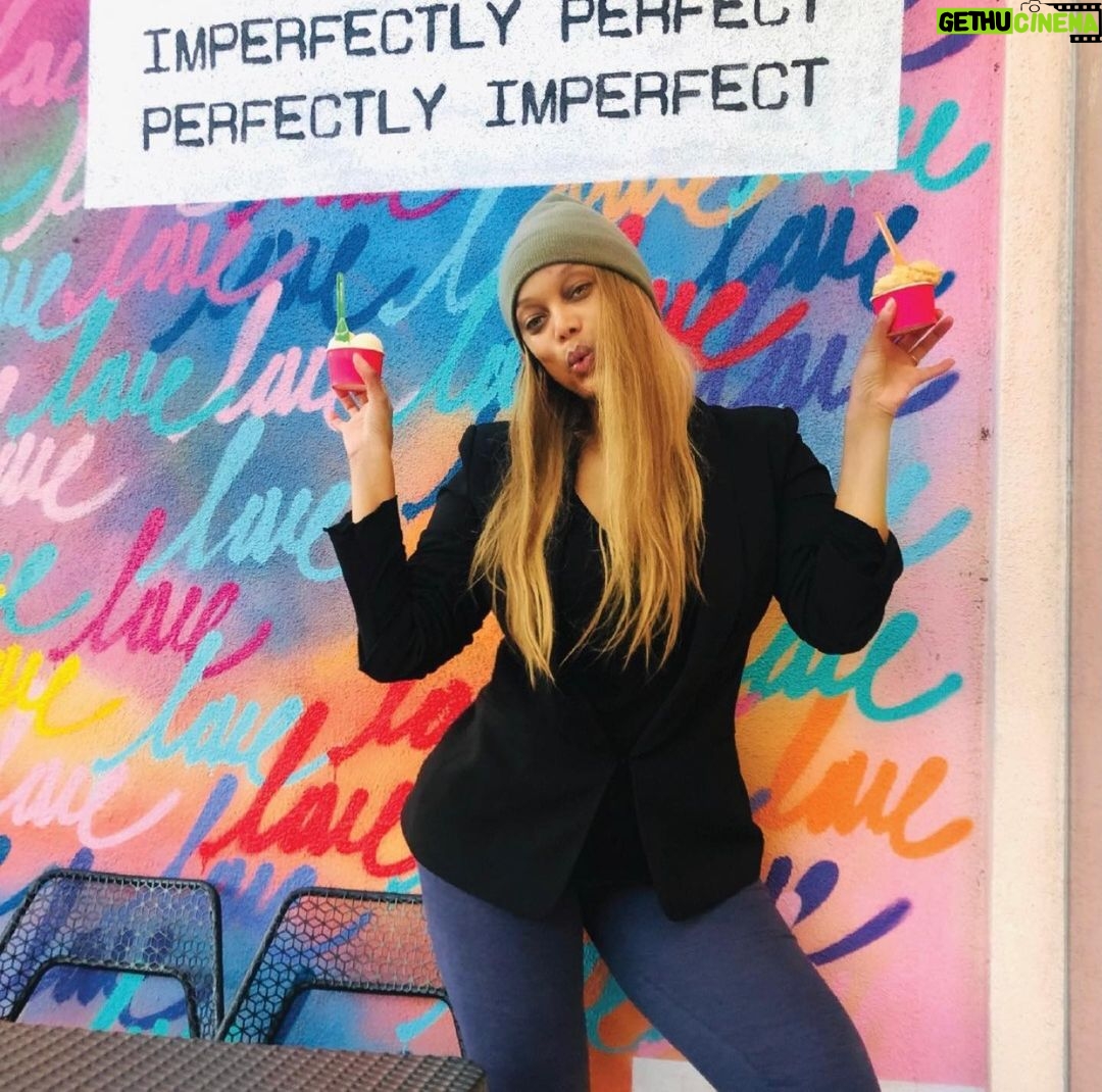 Tyra Banks Instagram - Doing my weekly ice cream tastings. This time it’s @lemacaronfrenchpastries on Montana Ave in L.A. They do all kinds of desserts and I’m feeling their ice cream. Ok, y’all. TyTy and @smizecream approves. Tasty! 🍦 #TyTyTastings #icecream
