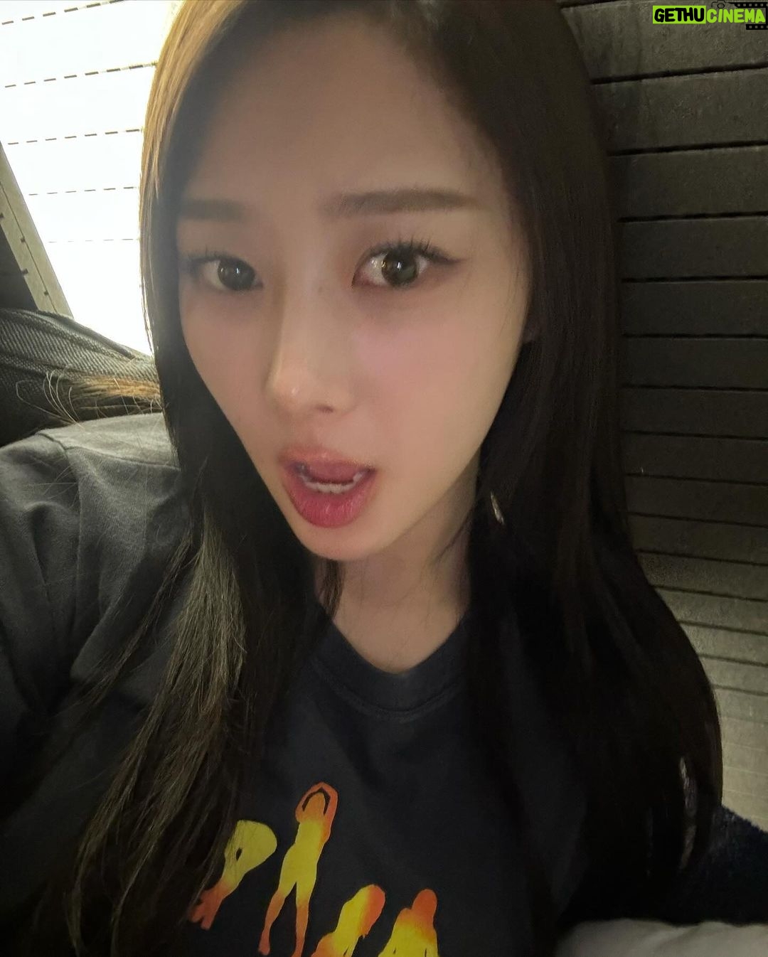 Uchinaga Eri Instagram - 캡쳐타임 까먹어따ㅏㅏㅏ 아아아ㅡㅏㅏ 뿅