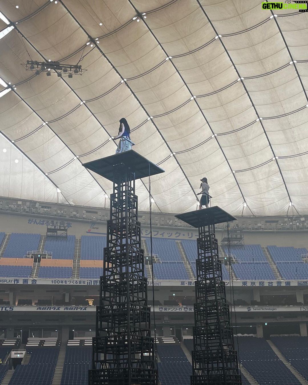 Uchinaga Eri Instagram - yes i am so afraid of heights