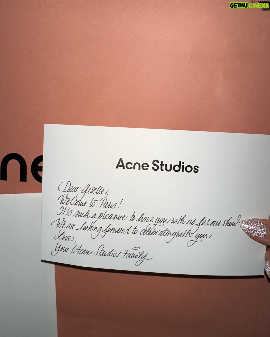 Uchinaga Eri Instagram - @acnestudios 🖤