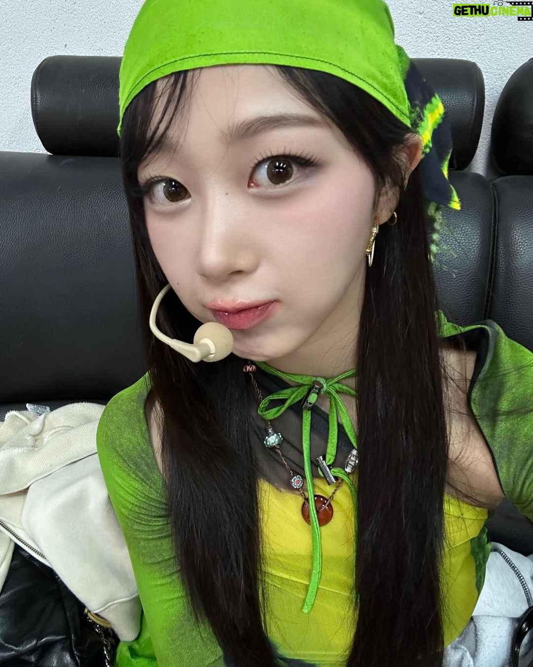 Uchinaga Eri Instagram - kira kira / irashaimase