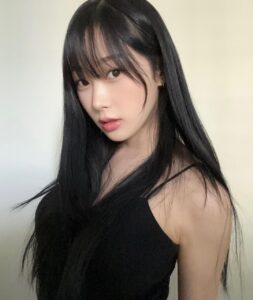 Uchinaga Eri Instagram - hi