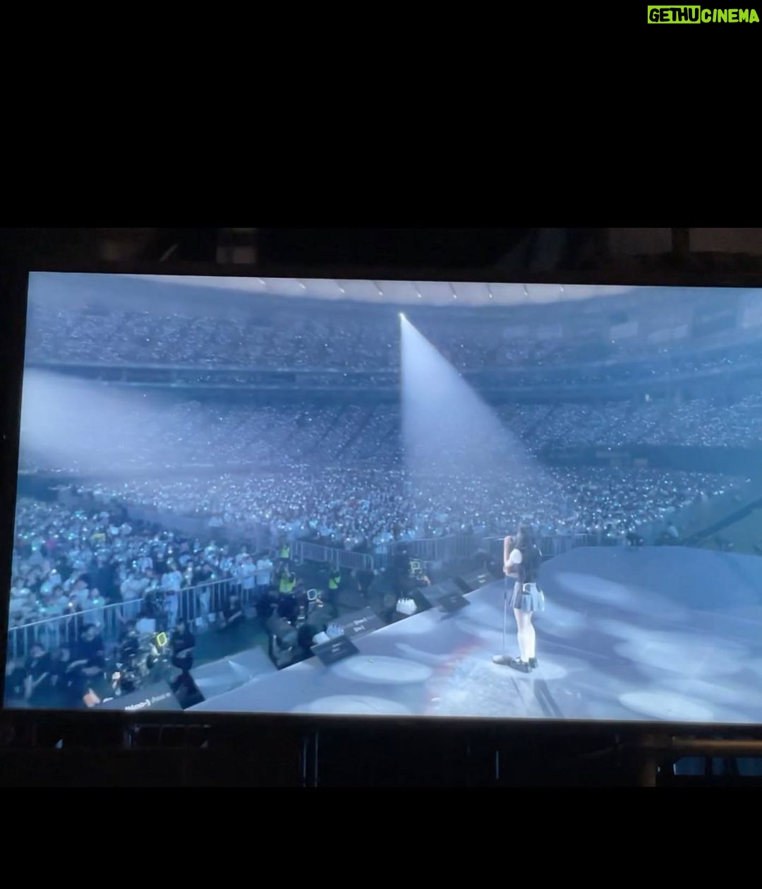 Uchinaga Eri Instagram - yes i am so afraid of heights
