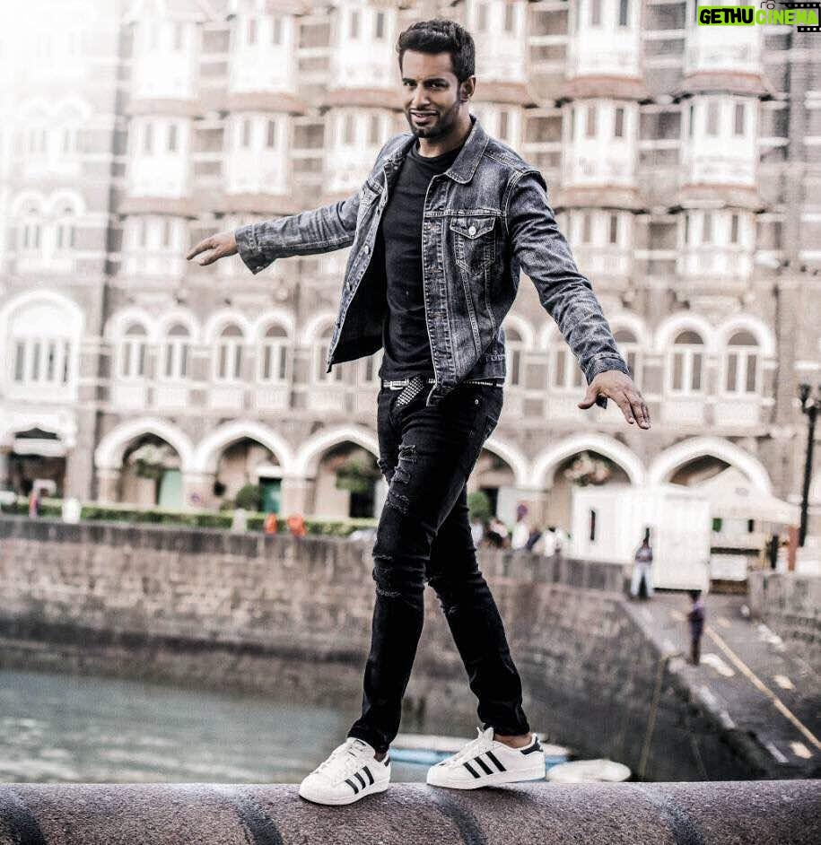 Upen Patel Instagram - TIGHT WALK …