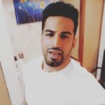 Upen Patel Instagram - Happy new year!!! 2017 😍😘 #newyear #gratitude Gwahati