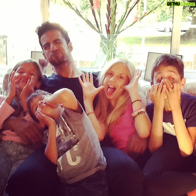 Upen Patel Instagram - We making faces #family #love 😘😘😘❤️❤️❤️❤️👌😊👌👌