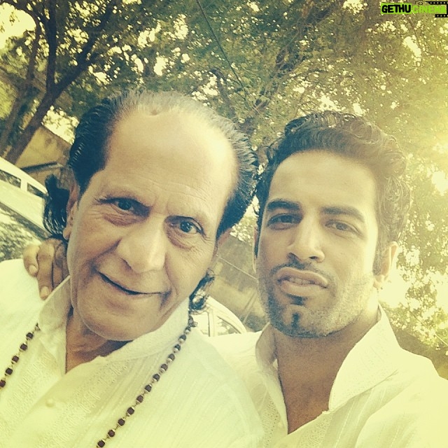Upen Patel Instagram - With my #grandad #82 years old 😘👍👌
