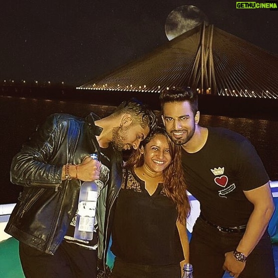 Upen Patel Instagram - “FRIENDSHIP IS EVERYTHING “ Bandra–Worli Sea Link