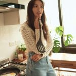 Urassaya Sperbund Instagram – วันนี้ญ่าพาทุกคนมาอัพสกิล Cooking กับกระทะ Tefal So Chef
เพราะมีจุดเธอร์โมซิกนัล เป็นตัวช่วยบอกอุณหภูมิเหมาะสมในการเริ่มทำอาหาร 

ช่วยให้ทำอาหารเก่งขึ้นง่าย ๆ จะผัด ต้ม ทอด ย่าง เมนูไหน ๆ ก็ไม่ไหม้ ไม่อมน้ำมัน อีกทั้งยังทนทาน ใช้งานได้ยาวนานอีกด้วย

ต้องลอง แล้วจะหลงรักกระทะ Tefal แบบญ่า 🥰

🛒 ช้อปเลยที่ Tefal.co.th

#Tefal #TefalThailand #TefalSoChef #YayalovesTefal