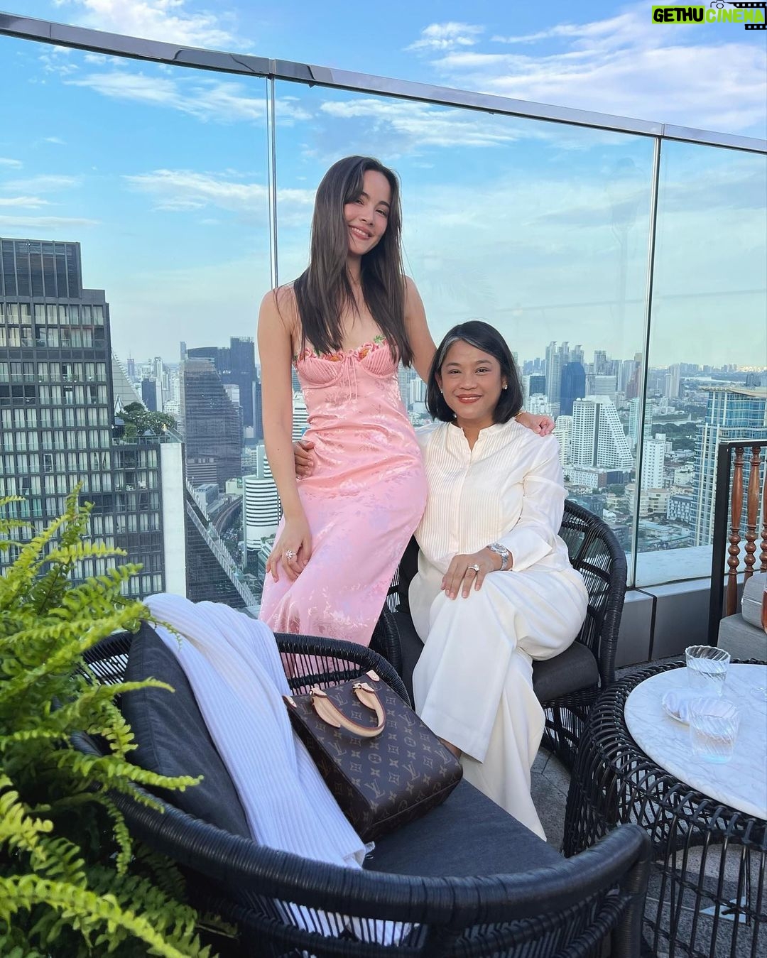 Urassaya Sperbund Instagram - Wuv woo mostest 🫶🏼 happy birthday mummyyyyyy 👸🏻