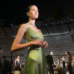 Urassaya Sperbund Instagram - Absolutely stunning, ไม่มีคำพูดเลยค่ะ ทั้งการแสดง ทั้งสถานที่ และ #lvdeeptime คืออ้าปากค้างไปเลยยย สวยเหลือเกินนน #lvhighjewelry Odeon of Herodes Atticus