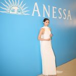Urassaya Sperbund Instagram - Anessa 💫 กันแดดที่สุดยอดมากๆเลย บางเบาสบายผิวแต่ปกป้องได้ดี บารุงผิวไดอีกด้วยนะคะ ญ่ารู้สึกว่าเขาครบมากจริงๆ ใช้ได้ในทุกโอกาส 🫶🏼 ต้องมีติดตัวไปทุกที่เลยจริงๆๆ