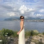 Urassaya Sperbund Instagram - ดีนะเตรียมชุดสวยไปทุกวันนนน 🫶🏼😆💃🏻#เห่อนิดหน่อย #รูปสุดท้ายแล้วจริงๆ #yyinit Bagni Regina Giovanna