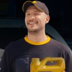 Uraz Kaygılaroğlu Instagram - Adaptech teknolojisi ile yenilenen Maxima’nın yeni reklam filmi yayında! Yeni Maxima, proaktif molekülleriyle aşınmaları önler, ekstrem sıcaklıklara meydan okuyarak motoru korur, aracınıza yüksek performans sağlar. #PetrolOfisi #PetrolOfisiMaxima #BugündenYarınaHazır