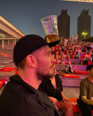 Uraz Kaygılaroğlu Instagram - hayatta en önemli şey denge😎

📷 @ekremcanarslandag (bu arada iyi ki doğdun ekrem)