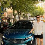 Uraz Kaygılaroğlu Instagram - Yine bir gün benimkiyle geziyoruzdur… #HerAçıdanGözAlıcı #Peugeot408 @peugeotturkiye #işbirliği