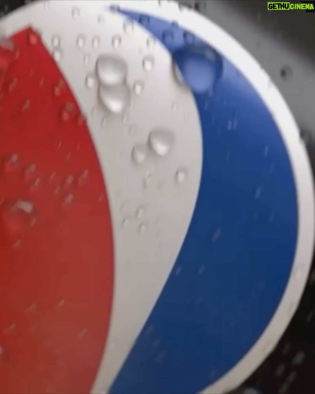 Uraz Kaygılaroğlu Instagram - Pepsi Türkiye Youtube hesabına bekleriz🫶