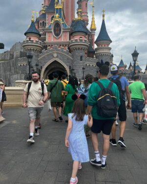 Uraz Kaygılaroğlu Instagram - Enchante Mickey🪤🇫🇷