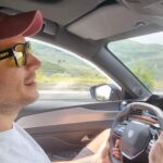 Uraz Kaygılaroğlu Instagram - sorun çıkarmayan tek yol arkadaşım:) @peugeotturkiye #408 🦁