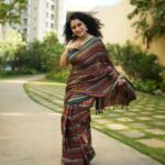 Urmilla Kothare Instagram – Grace personified!✨️

A testament of ease and elegance, check out @urmilakothare donning our Hathi Mor Khun saree with a zest of her own!

Saree: @cottonsdaily 🌸

Check out the collection at:
🌐 : www.cottonsdaily.com 
📍 : Cottons Daily Studio, Ponda 

#MarathiSoul #UrmilaKothare #HathiMorKhun #ClassicMaharashtrian #CottonsDaily