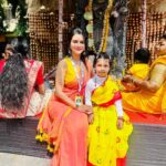 Ushasi Ray Instagram - Mandatory Saraswati pujo special chobi 💛💛🧡🧡 Kolkata