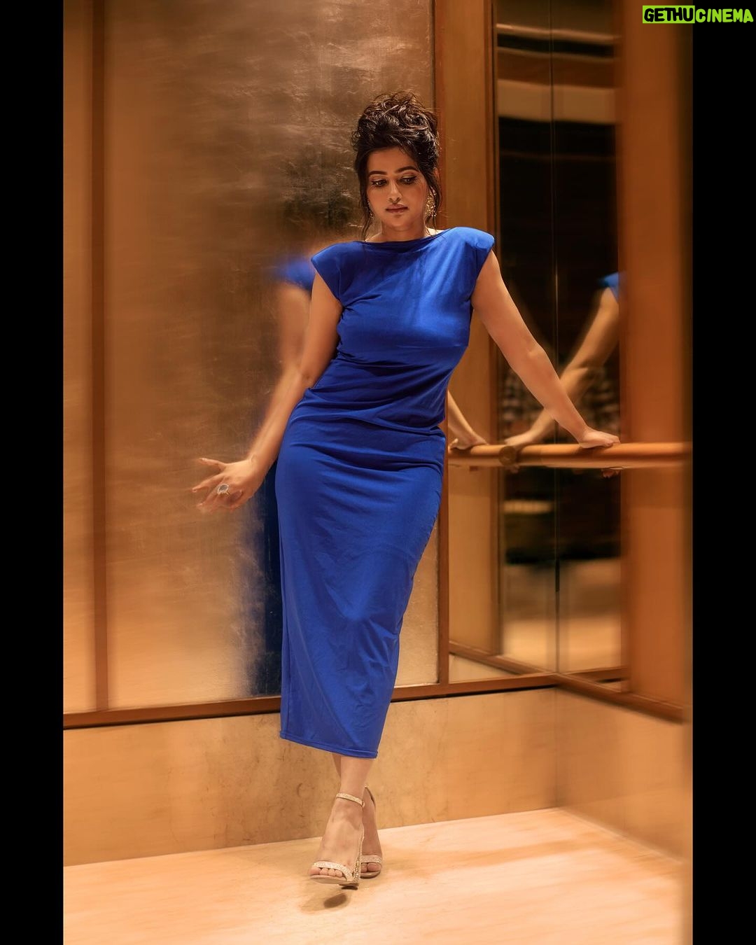 Ushasi Ray Instagram - 🧞♂️🐬🦋🪁 Throwback time to Times food guide award 🥇 #late post ITC Sonar Bangla