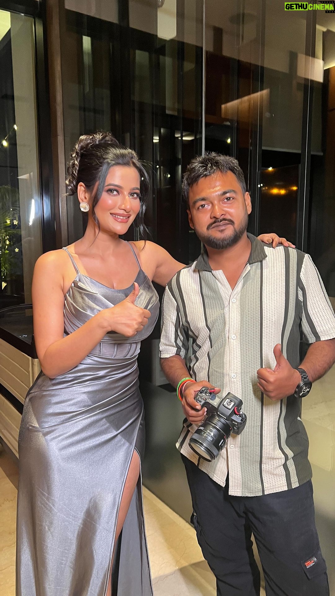 Ushasi Ray Instagram - Another day, another amazing shoot with @ushasi Stay tuned 📸🎬 . . #canon #behindthescenes #behindthescene #moments #moment #bts #réel #reelsinstagram #post #postoftheday #postoftheday📷❤️❤️❤️ #newpost #video #actress #usashi #sayandeysphotography