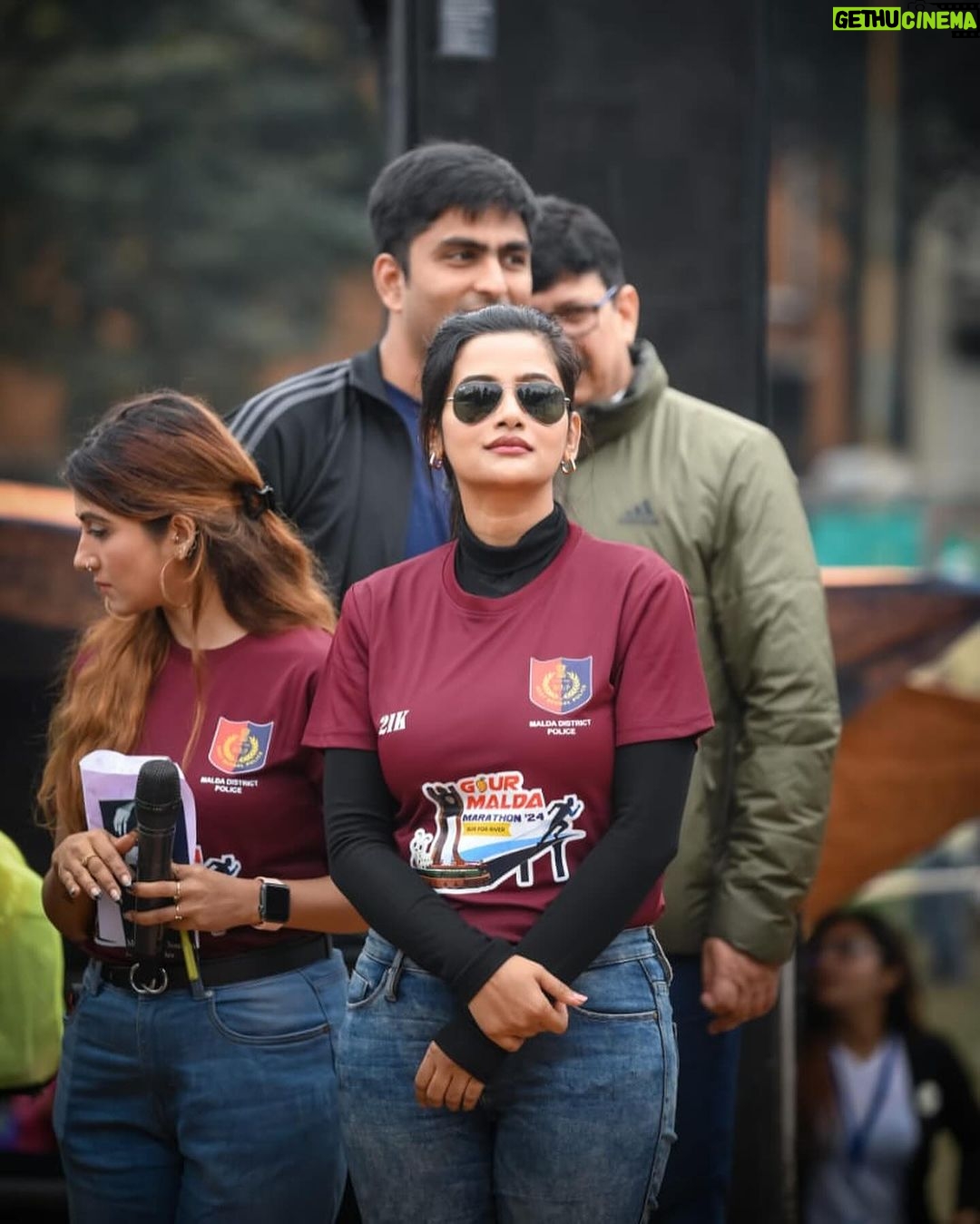 Ushasi Ray Instagram - It was exhilarating to witness so many highly spirited individuals take part in the Gour Malda Marathon 2nd Edition. Thank you, @talentwala.in for making me a part of this exciting event. . #GourMaldaMarathon #Memories #CommunitySpirit