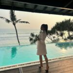 Ushna Shah Instagram - Ahangama photo dump 🏝️ #ushnashah #hamzaamin #MosvoldVilla #luxuryholidays #ahangama #srilanka #travelexperiences #ahangamavilla #sosrilanka #srilankatravel Ahangama Beach, Sri Lanka