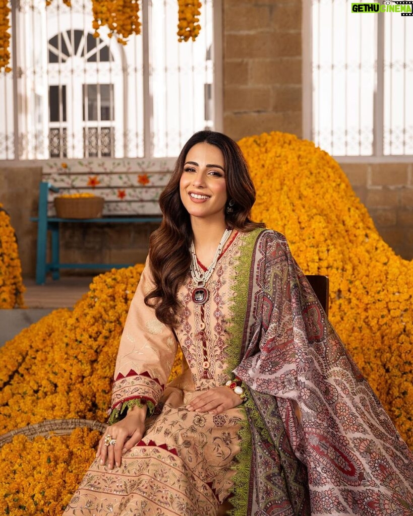 Ushna Shah Instagram - Excited to unveil my journey through elegance with Asim Jofa’s stunning ‘Aira – Summer Print Collection’. Dive into a world where color, texture, and intricate details intertwine to celebrate the timeless allure of nature. Explore the collection now for a touch of Pakistani grace and modern sophistication. @asimjofa @iamasimjofa #AsimJofa #AiraCollection #UshnaShah